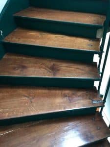 Escalier bois entretenu avec la méthode d entretien comme nous proposons n°2